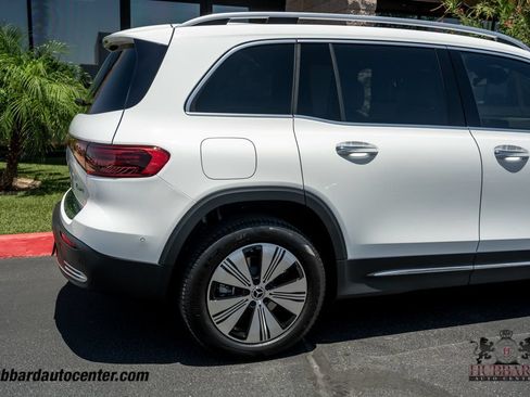 Used 2025 Mercedes-Benz EQB 250+ image 35