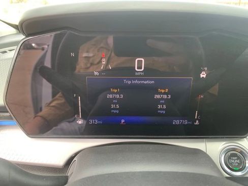 Used 2025 Chevrolet Trax LT image 16