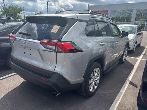 Used 2025 Toyota RAV4 XLE Premium w/ Weather Package FWD image 5
