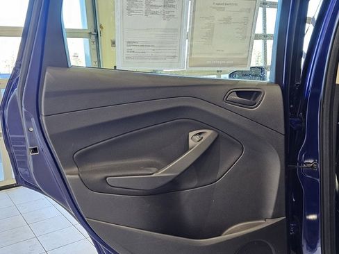 Used 2013 Ford Escape S image 24