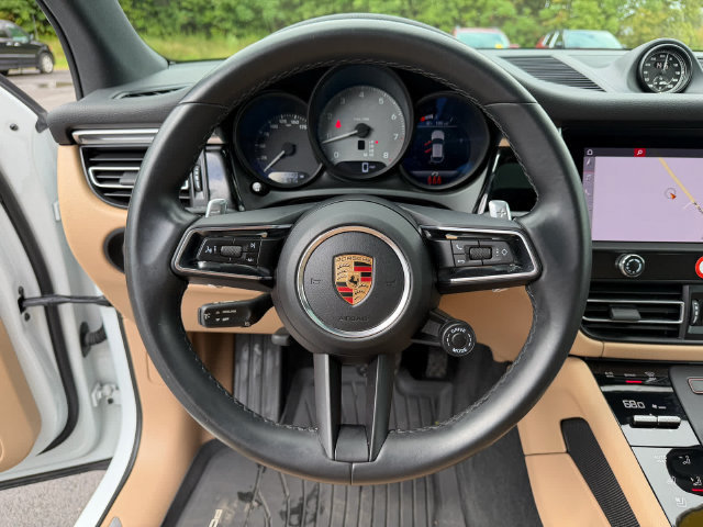 Used 2022 Porsche Macan S AWD/4WD image 12