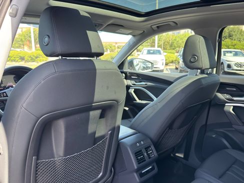 Used 2025 Audi Q5 Premium Plus w/ Premium Plus AWD/4WD image 27
