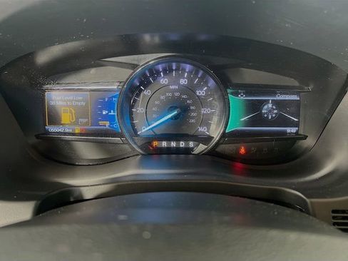 Used 2019 Ford Explorer XLT w/ Equipment Group 201A FWD image 15