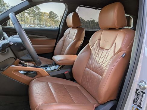 Used 2024 Kia Telluride EX X-Line image 13