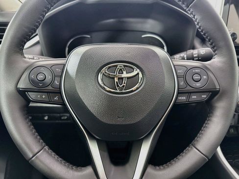 Certified 2025 Toyota RAV4 XLE w/ Convenience Package AWD/4WD image 17
