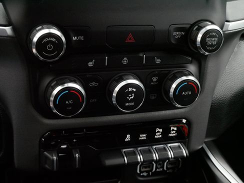 Used 2021 RAM 1500 Big Horn AWD/4WD image 23
