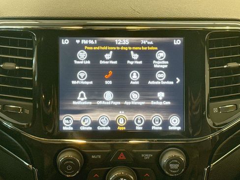 Used 2021 Jeep Grand Cherokee Limited w/ Premium Lighting Group AWD/4WD image 12