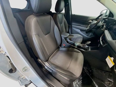 Used 2024 Buick Encore GX Preferred FWD image 26