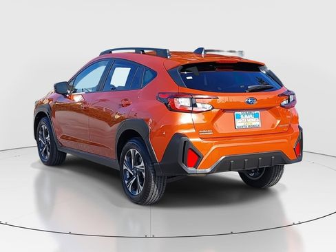 Used 2025 Subaru Crosstrek 2.0i Premium w/ Crosstrek Mirror Package image 5