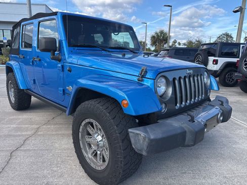 Used 2014 Jeep Wrangler Unlimited Freedom Edition image 27