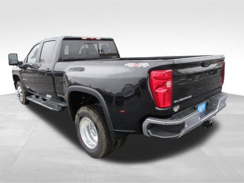 New 2026 Chevrolet Silverado 3500 LT w/ All Star Edition AWD/4WD image 3