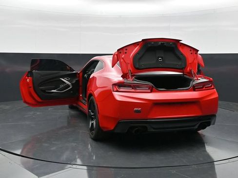 Used 2018 Chevrolet Camaro SS RWD image 44