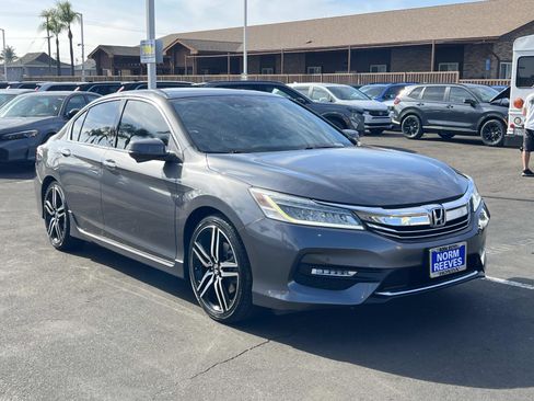 Used 2016 Honda Accord Touring image 27