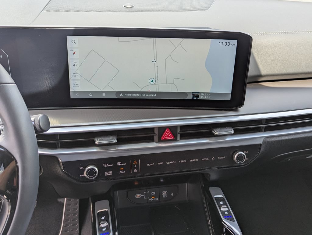 Certified 2026 Kia Sorento SX FWD image 25