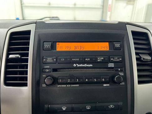 Used 2009 Nissan Frontier PRO-4X w/ Technology Pkg AWD/4WD image 14