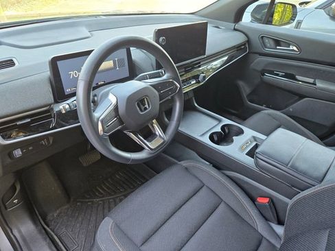 Used 2024 Honda Prologue EX image 4