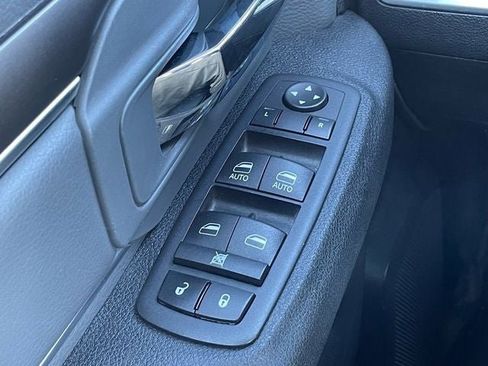 Used 2024 RAM 1500 Classic SLT image 20