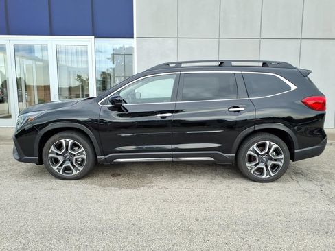 Used 2024 Subaru Ascent Touring AWD/4WD image 3