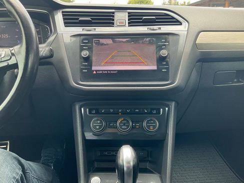 Used 2019 Volkswagen Tiguan SEL Premium R-Line image 34