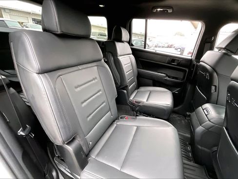 Used 2025 Hyundai Santa Fe Calligraphy image 19