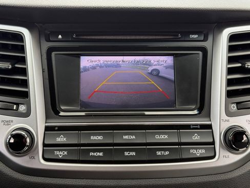 Used 2017 Hyundai Tucson SE AWD/4WD image 29