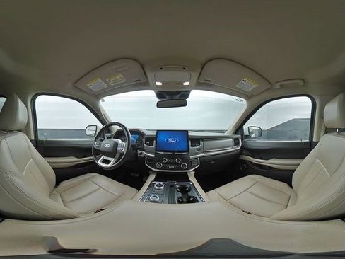 Used 2024 Ford Expedition Max XLT image 37