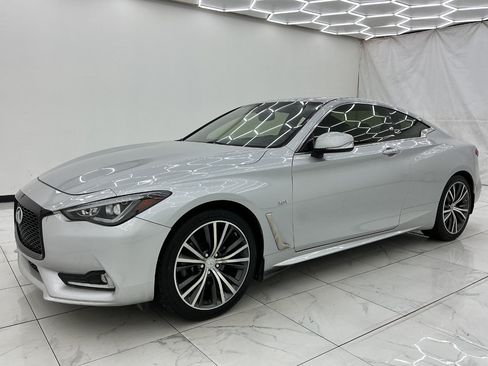 Used 2017 INFINITI Q60 3.0t w/ Premium Plus Package 3.0T AWD/4WD image 6