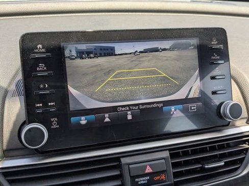Used 2020 Honda Accord Touring image 21