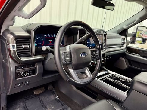 Certified 2024 Ford F350 Lariat w/ Chrome Package image 9