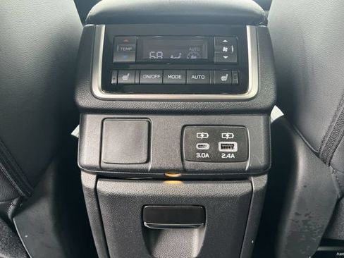 Used 2025 Subaru Ascent Limited AWD/4WD image 39