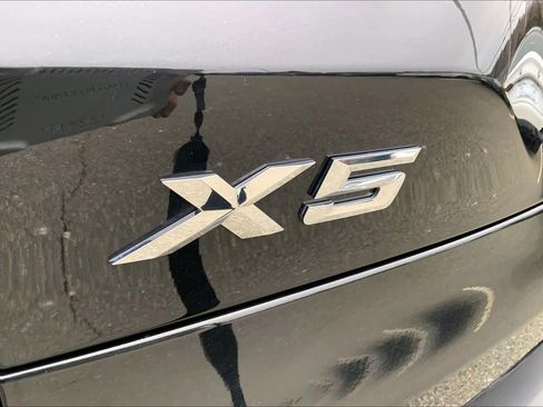 Used 2021 BMW X5 xDrive40i w/ Premium Package image 9