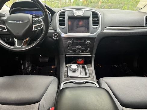 Used 2021 Chrysler 300 Touring w/ Sport Appearance Package RWD image 13