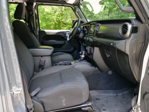 Used 2023 Jeep Wrangler Unlimited Sport AWD/4WD image 37