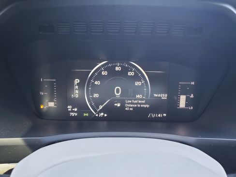 Used 2019 Volvo XC90 T5 Momentum w/ Advanced Package image 24