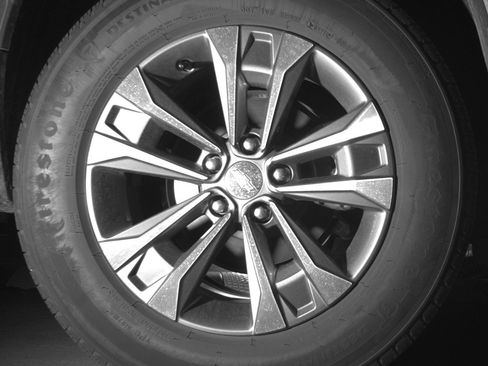 Used 2025 Chevrolet Equinox LT image 15