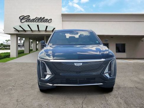 New 2026 Cadillac Lyriq Signature Luxury w/ Nappa Leather Package RWD image 8