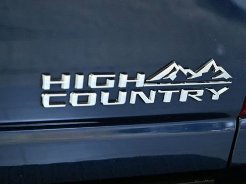 Used 2022 Chevrolet Silverado 3500 High Country w/ Z71 Off-Road Package image 14