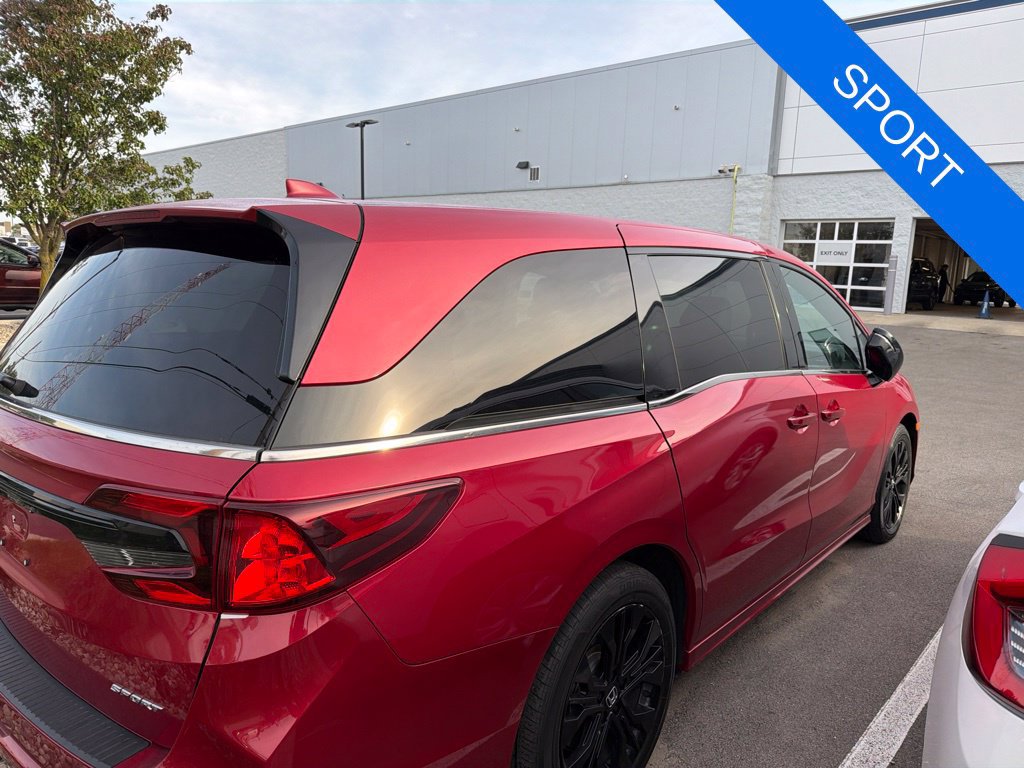 Used 2025 Honda Odyssey Sport-L image 2