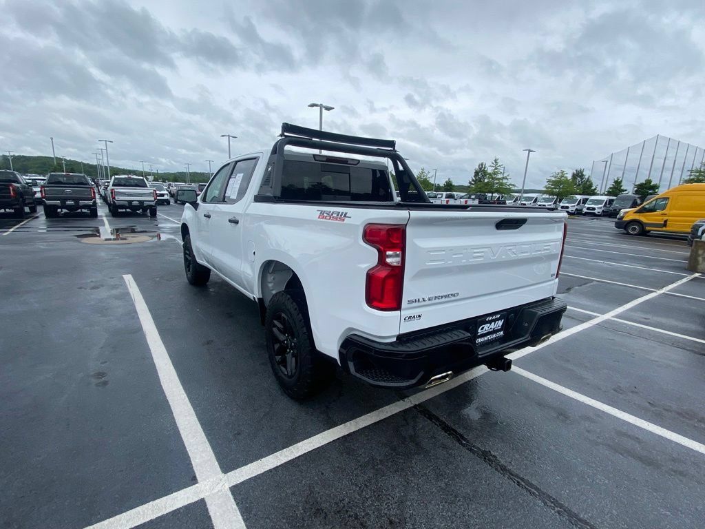 Used 2021 Chevrolet Silverado 1500 LT Trail Boss w/ Convenience Package II AWD/4WD image 5