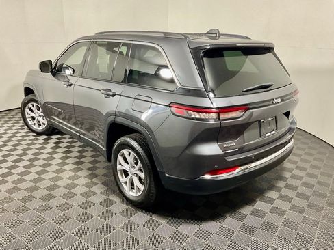 Used 2022 Jeep Grand Cherokee Limited AWD/4WD image 14