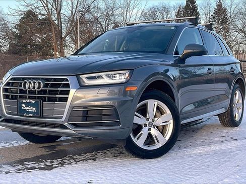 Used 2018 Audi Q5 2.0T Premium Plus w/ Premium Plus Package image 2
