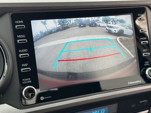 Used 2022 Toyota Tacoma TRD Sport image 18