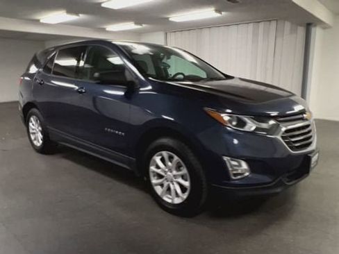 Certified 2018 Chevrolet Equinox LS w/ LPO, Cargo Package AWD/4WD image 2
