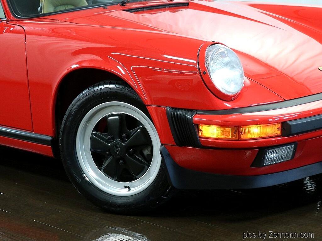 Used 1988 Porsche 911 Carrera RWD image 3