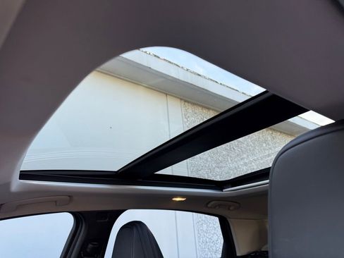 Used 2023 Nissan Ariya FWD image 16