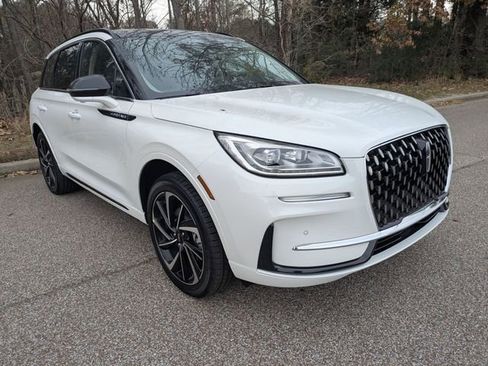 New 2026 Lincoln Corsair Grand Touring image 4