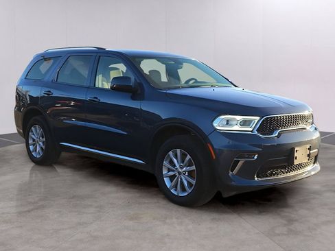 Used 2021 Dodge Durango SXT image 3