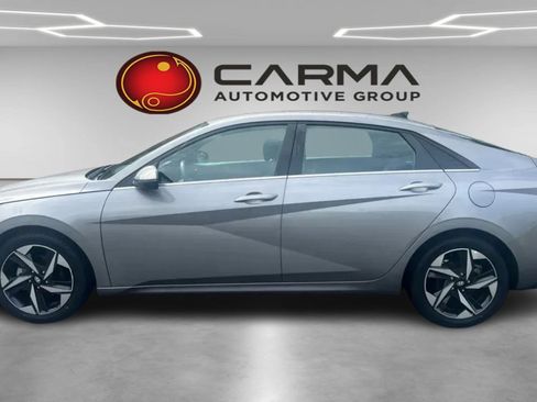 Used 2021 Hyundai Elantra SEL w/ Convenience + Premium Package FWD image 2