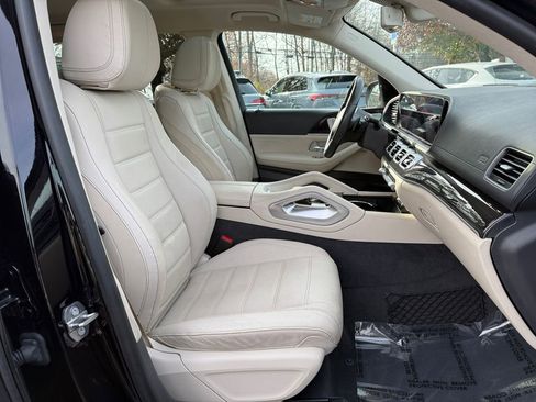 Used 2020 Mercedes-Benz GLS 450 4MATIC image 32