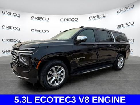 Used 2025 Chevrolet Suburban Premier AWD/4WD image 3